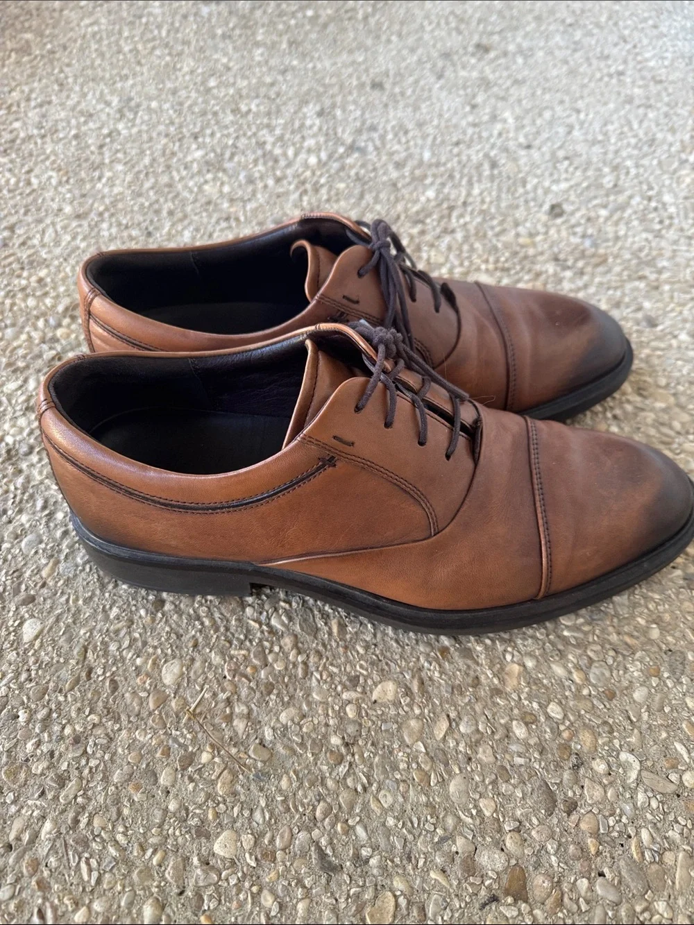 Ecco Men’s Brown Cap toe dress Sshoes